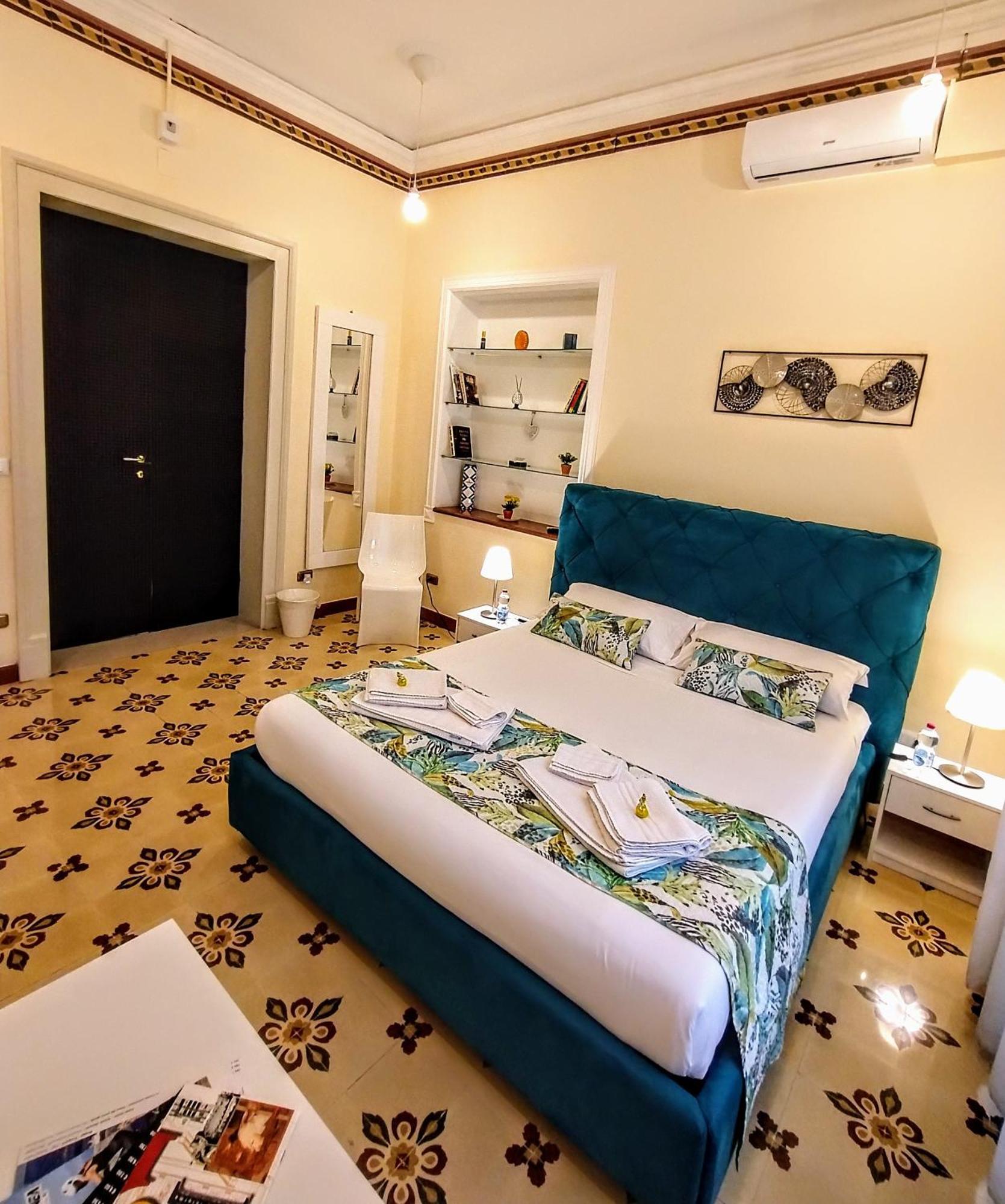 Suleima B&B Messina Centro ภายนอก รูปภาพ