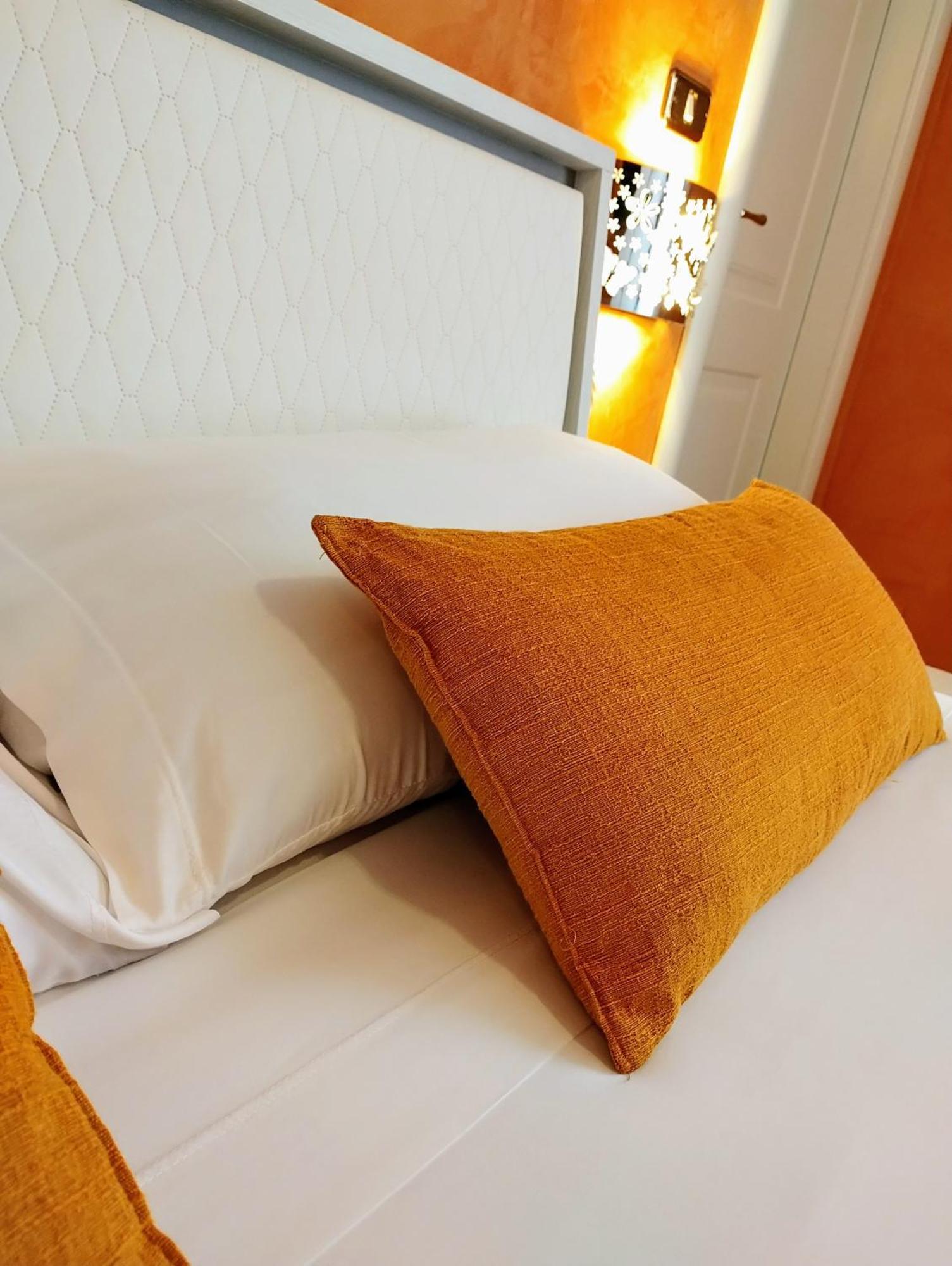 Suleima B&B Messina Centro ภายนอก รูปภาพ