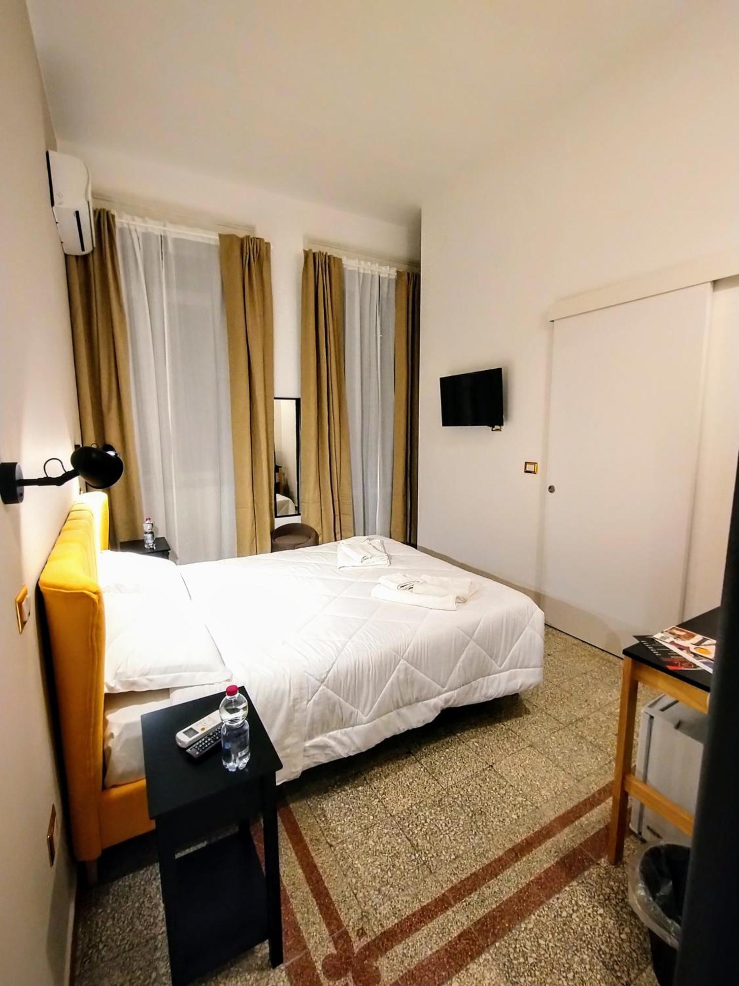 Suleima B&B Messina Centro ภายนอก รูปภาพ