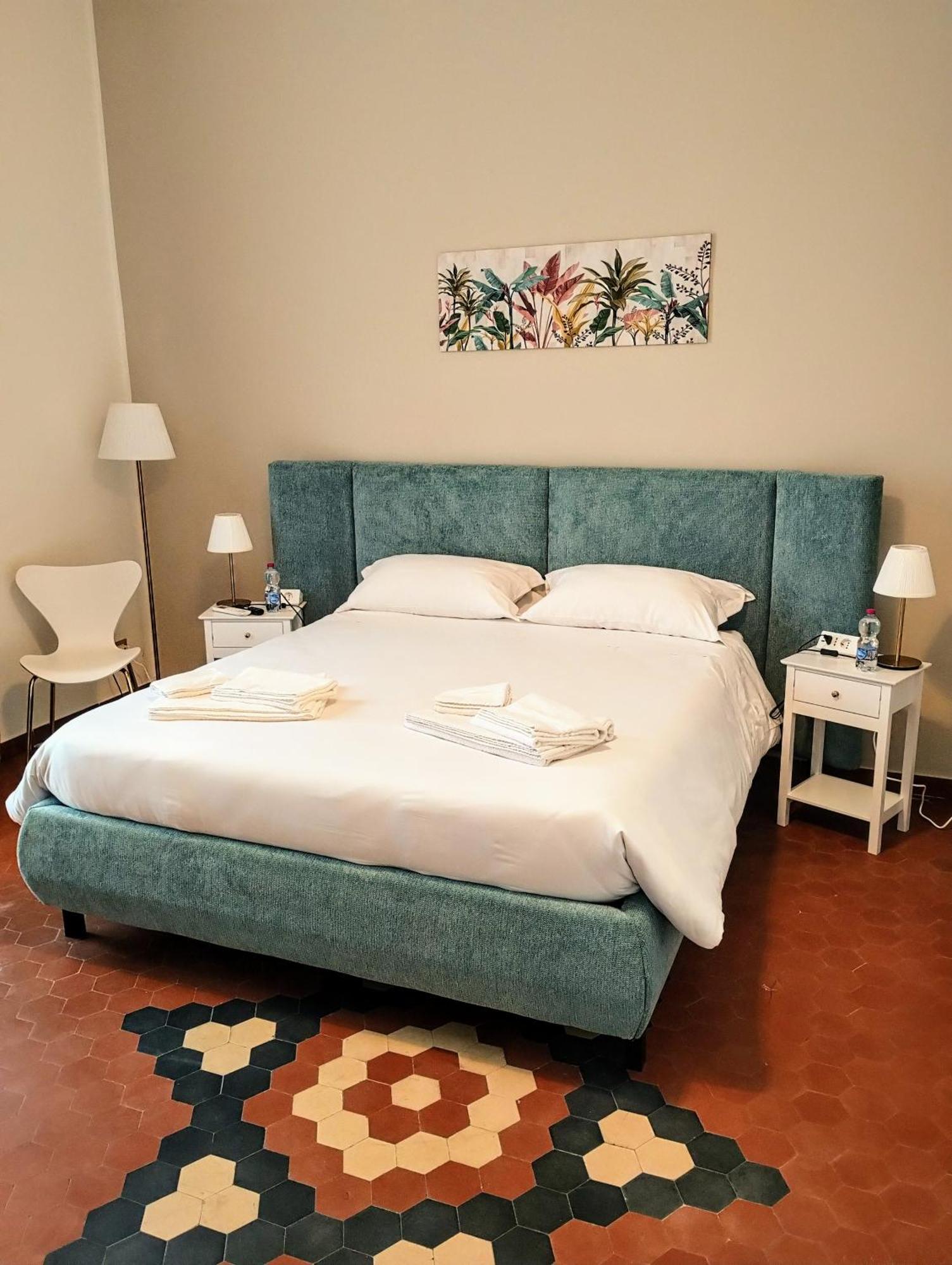 Suleima B&B Messina Centro ภายนอก รูปภาพ